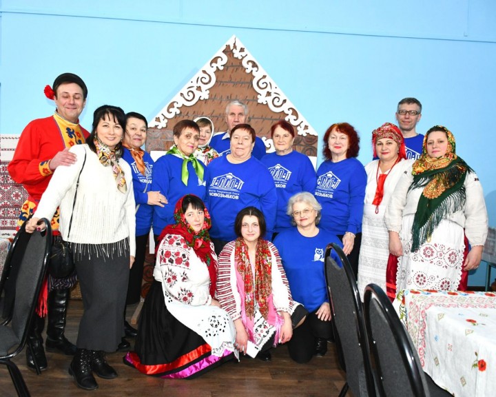 Чем дальше в будущее входим, тем больше прошлым дорожим